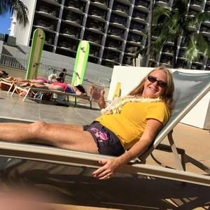 Meet your Posher, Lori